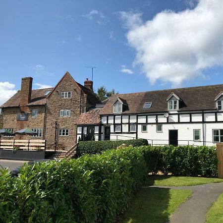 Отель The Hopton Crown Cleobury Mortimer Экстерьер фото