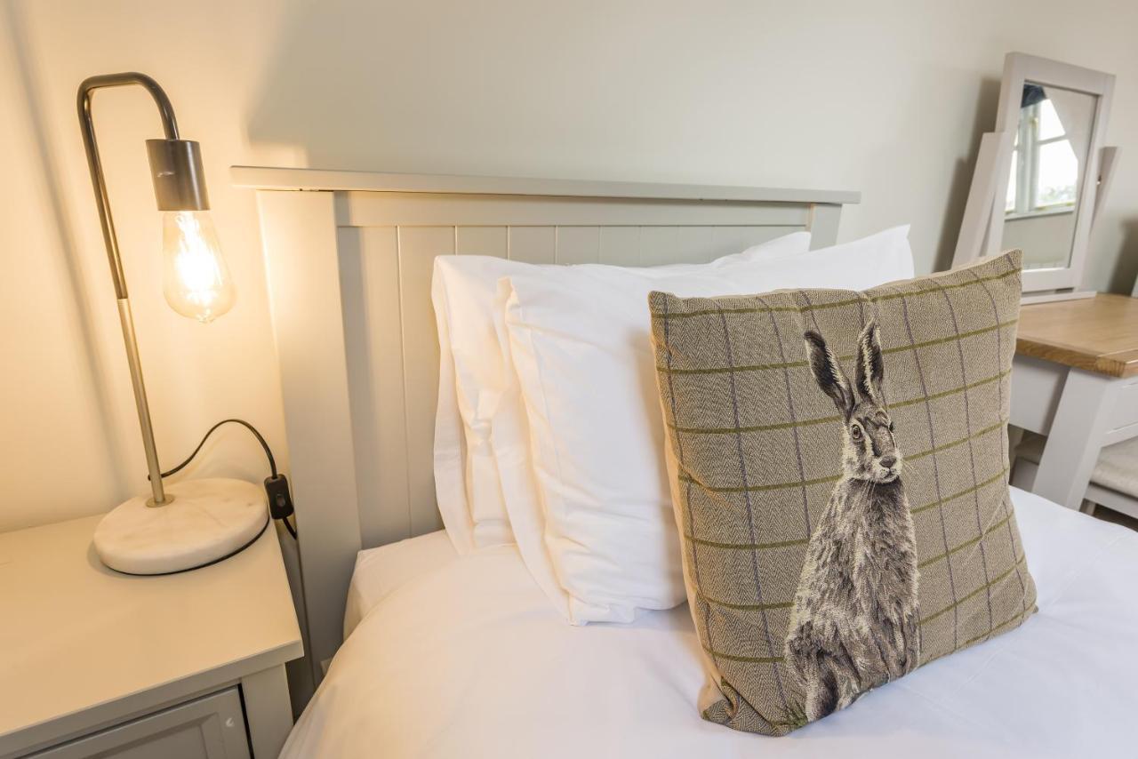 Отель The Hopton Crown Cleobury Mortimer Экстерьер фото