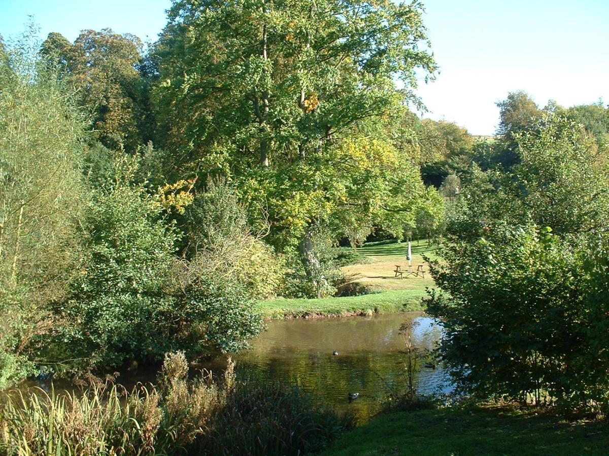 Отель The Hopton Crown Cleobury Mortimer Экстерьер фото